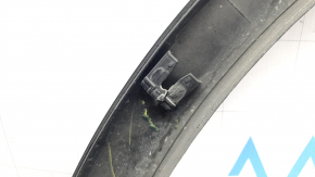 Front left fender arch trim for VW Tiguan 18-22: structure, broken fasteners, scratches