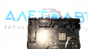VW Tiguan 18-24 front left door computer broken fastener