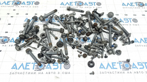 Audi A6 C8 19 rear suspension hardware - incomplete