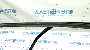 Upper front left door molding for VW Tiguan 18-24 with glass seal, chrome, curved