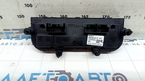 VW Tiguan 18-21 climate control with heated seats