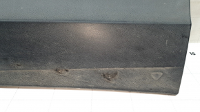 Lower front right door trim VW Tiguan 18-24 structure, scratches, worn