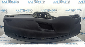VW Tiguan 18-24 black, scratched dashboard without airbag