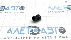 Fuel pressure sensor Mercedes A-class V177 19-22 M260 on the fuel rail