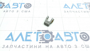 Fuel injector mounting bracket for Mercedes A-class V177 19-22 M260