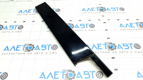 Front right side door trim for VW Tiguan 18-20, glossy black, scratches
