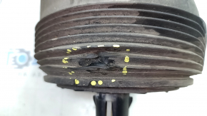 The rear right air spring on an Audi E-Tron 19-23 has a punctured casing.