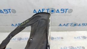 The rear right brake disc cover of the Audi E-Tron 19-23 is dented.