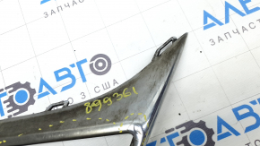 Left muffler trim for VW Tiguan 18-21, chrome, peeling chrome, scratches, scuffs