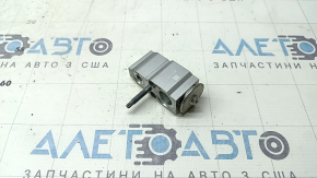 Mercedes A-class V177 19-22 air conditioner heater valve