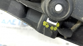 The rear bumper mount on the left wing of the Audi A5 F5 20-25 is broken, there are cracks and fractures.