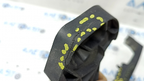 The rear bumper mount on the left wing of the Audi A5 F5 20-25 is broken, there are cracks and fractures.