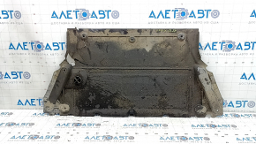 The front engine guard of the Audi A5 F5 18-25 is pressed and rubbed.