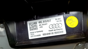 Projection onto the Audi E-Tron 19-20 windshield