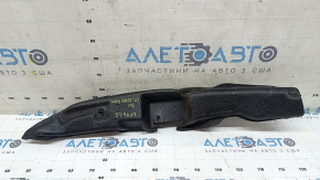 The right door-wing seal on a Jeep Compass 17-26 is torn.