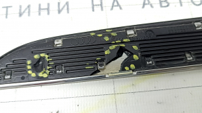 Front left door molding for Audi A5 F5 18-25 chrome, broken fasteners, crack