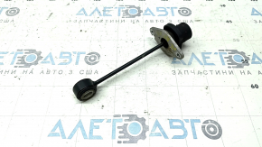 The left engine mount of the Audi A5 F5 18-25 2.0T is cracked.