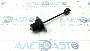The left engine mount of the Audi A5 F5 18-25 2.0T is cracked.