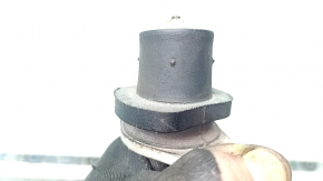 The left engine mount of the Audi A5 F5 18-25 2.0T is cracked.