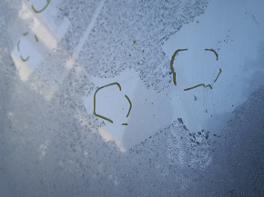 Metal roof for Toyota Camry V40 with sunroof, dents, and bumps on the body