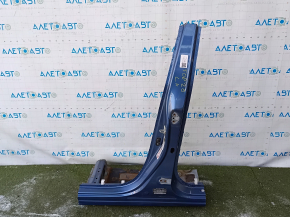 The central left body pillar of the Subaru Forester 19-24 SK is sawn off, the butt