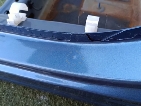 The central left body pillar of the Subaru Forester 19-24 SK is sawn off, the butt