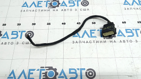 Ford Escape MK4 2020 front left headlight chip