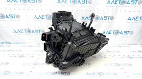 The bare heater housing of the Audi A5 F5 18-25 air conditioner, 3 parts, without the evaporator.