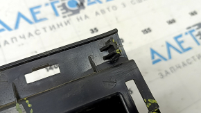 Ford Escape MK4 20-26 rear bumper absorber is broken