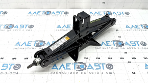 Mazda CX-90 24-26 jack