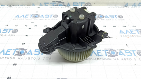 The heater fan motor on a Jeep Compass 22-26 has a broken mount.