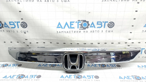Upper center grille molding for Honda Accord 18-20 light chrome, with mounting and emblem, sand