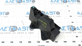 Front left fender lower lining bracket Mazda CX-90 24-26