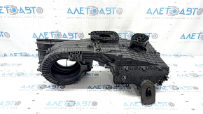 The heater housing is bare, the ventilation is broken, and the mount is broken on a Ford Escape MK4 20-26.