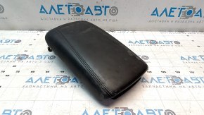 Chrysler 200 15-17 center console armrest, black leather, dry cleanable
