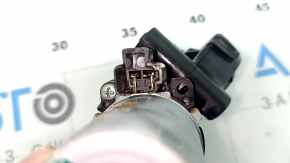 Mazda CX-90 24-26 driver's seat tilt adjustment motor is rusty, but working.