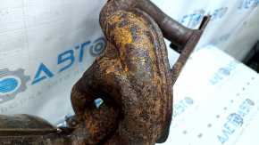 Mazda CX-90 24-26 PHEV exhaust manifold with catalytic converter, rusty