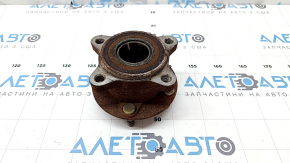 Mazda CX-90 24-26 rear right hub rusty