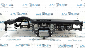 Porsche Macan 15-18 black dashboard with airbag