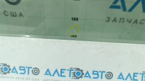 Windshield chips on a Porsche Macan 15-18 with a rain sensor