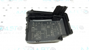 Hyundai Elantra AD 19-20 underhood fuse box cover scratches