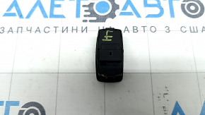 The anti-theft system button on a Porsche Macan 15-26 has a broken mount.