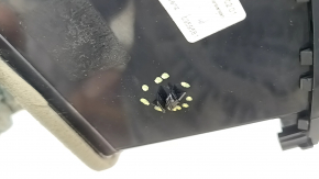The front panel air vent deflector, central left, Porsche Macan 15-15, without illumination, black with chrome, the mount is broken, the chrome is peeling off