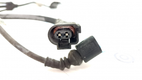 Rear left parking brake and ABS wiring for a Porsche Macan 15-26