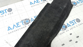 The front trunk floor of a Porsche Macan 15-26 is black and needs cleaning, it has come apart.