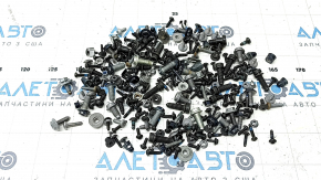 Incomplete set of Porsche Macan 15-26 interior hardware