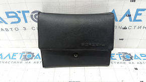 Porsche Macan 15-26 English manual, leather crack