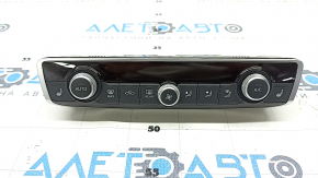 Audi A3 8V 17-20 4D climate control system with heated seats, scratches on the glass