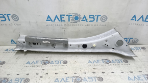 The front right body pillar of the BMW X5 G05 19-26 was sawed off, non-standard cut