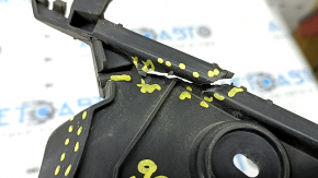 The rear bumper mount on the right fender of the Audi A3 8V 17-20 is broken.